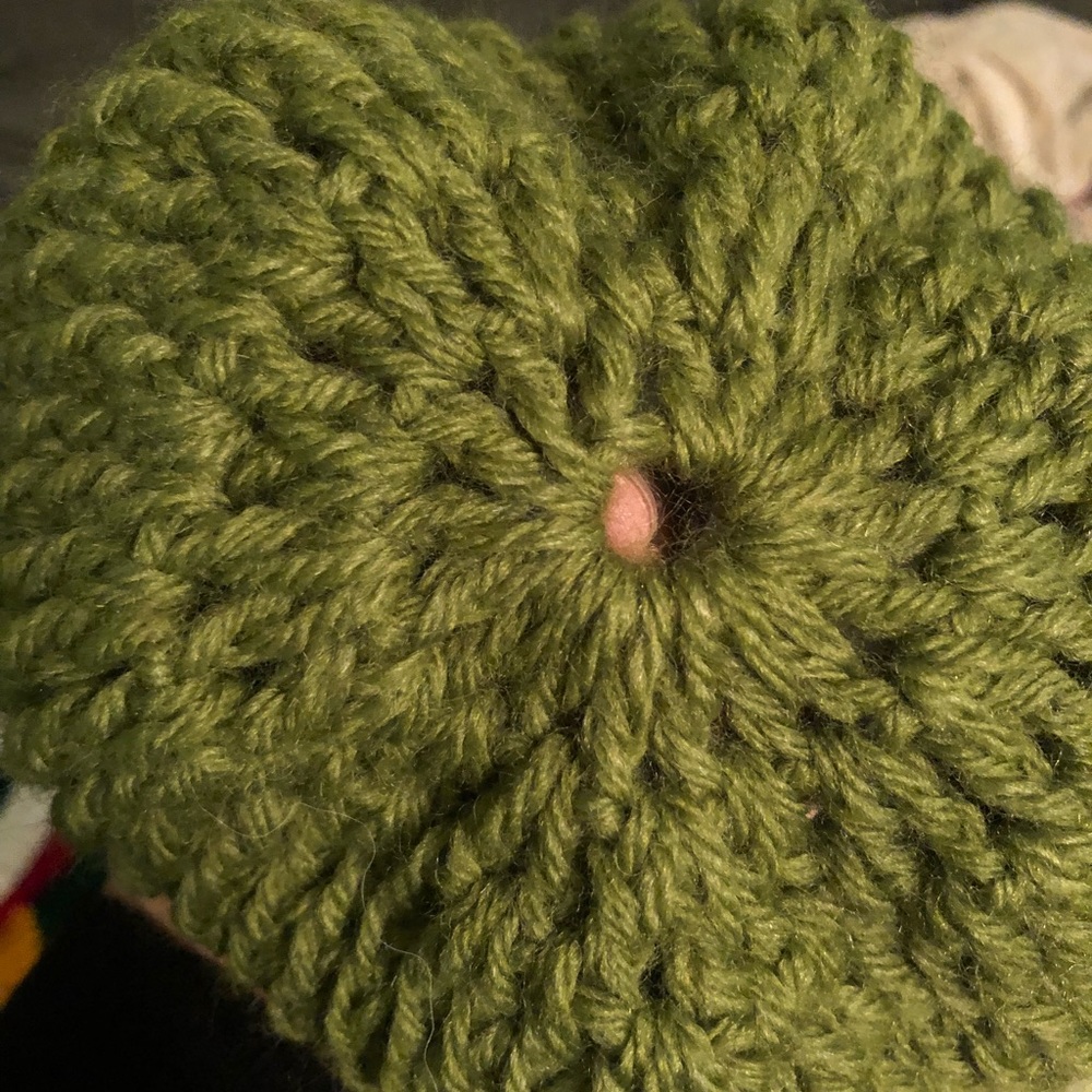 Knitted hat - Picture 2 of 4